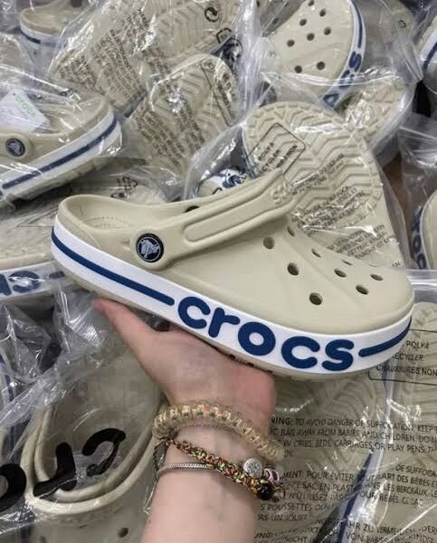 Crocs pallets