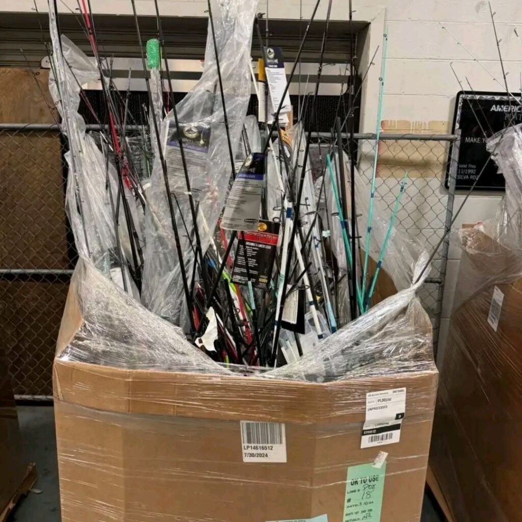 reseller inspecting fishing pallets