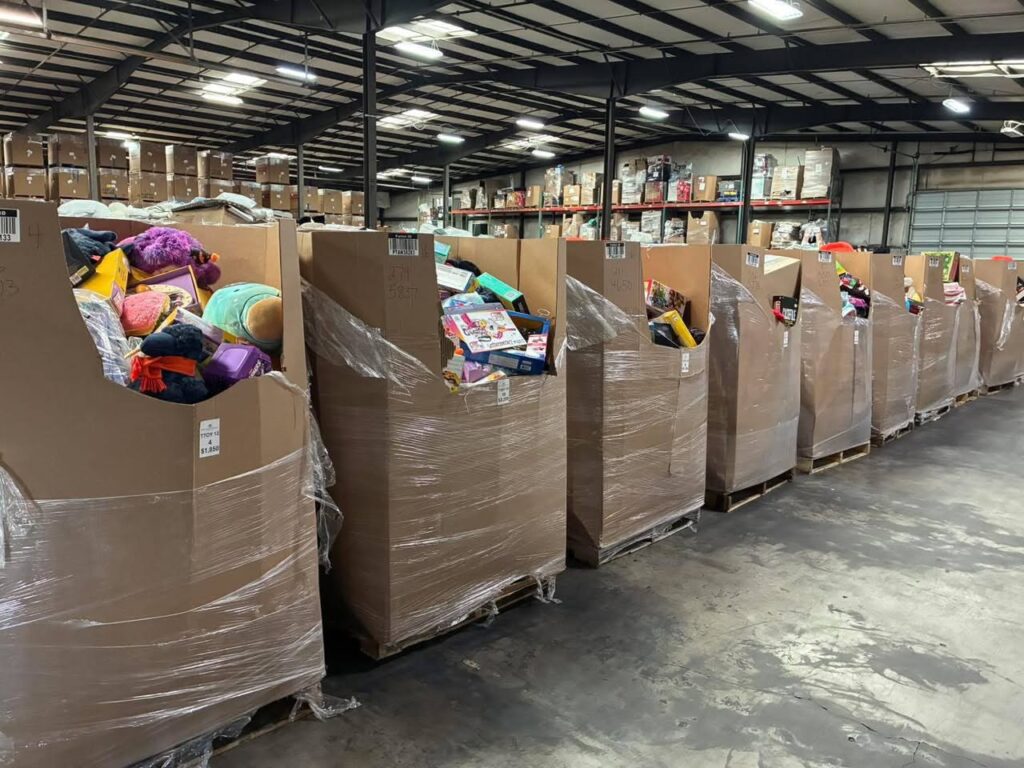 wholesale toy truckloads