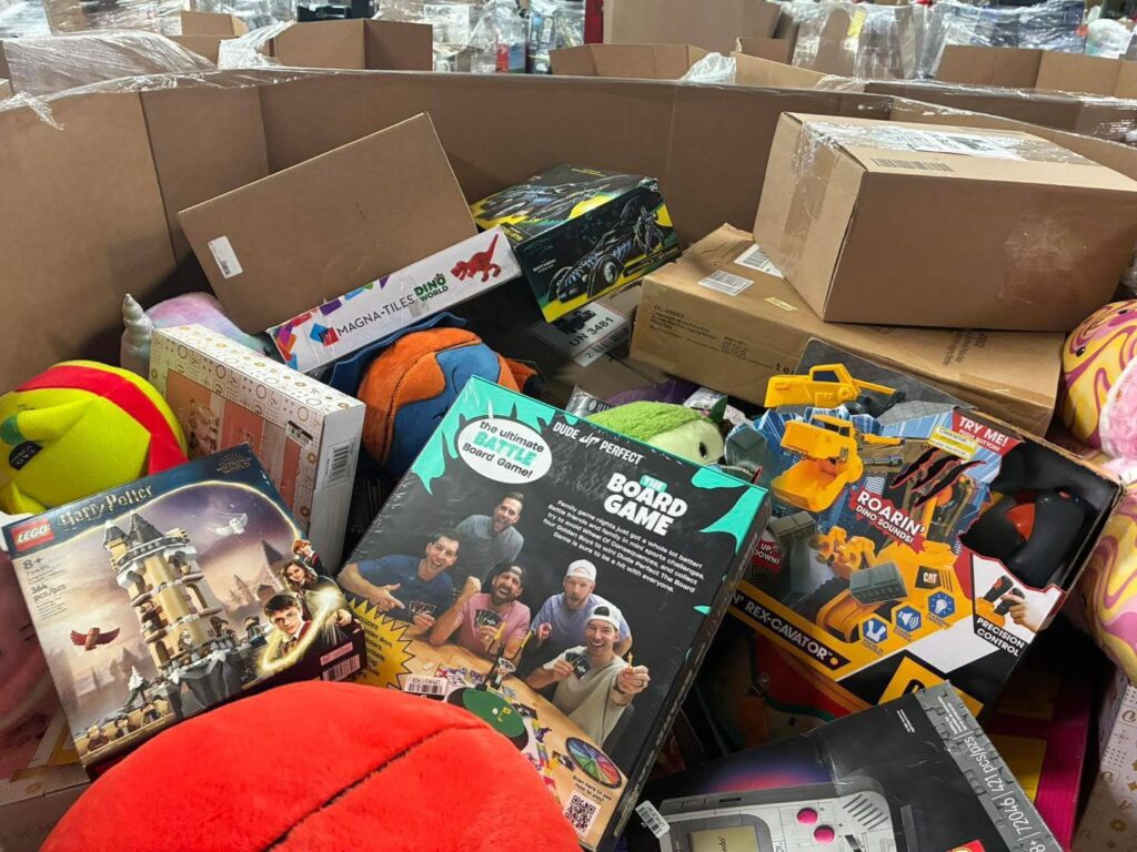 kids merchandise liquidation pallets
