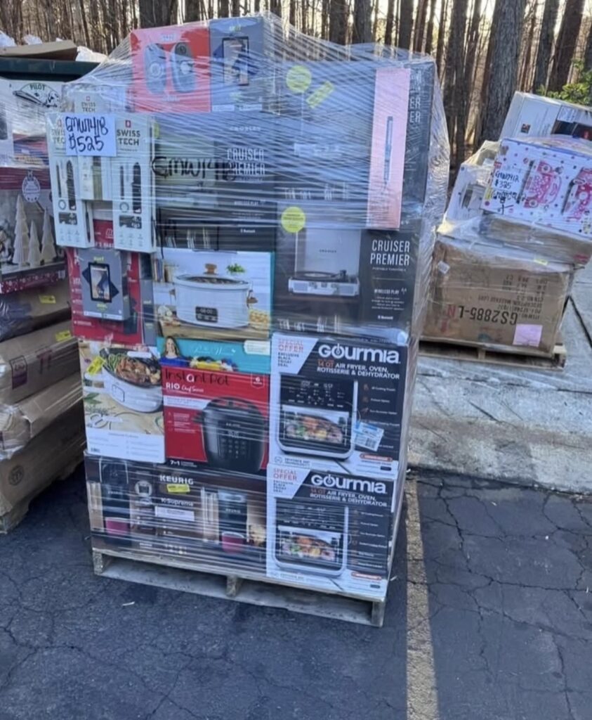 customer return pallets warehouse