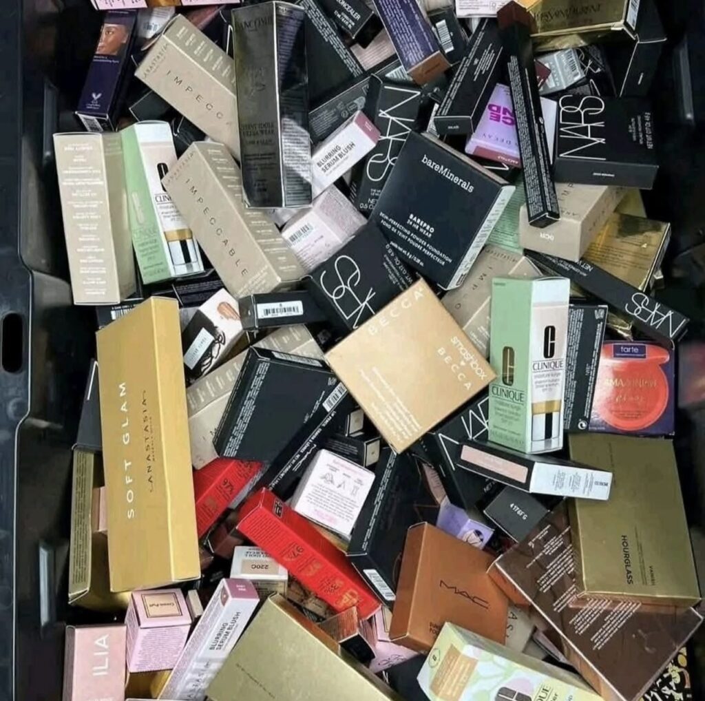 customer return cosmetics pallets