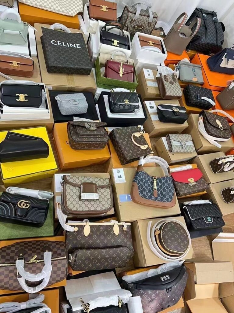 branded ladies handbags pallets