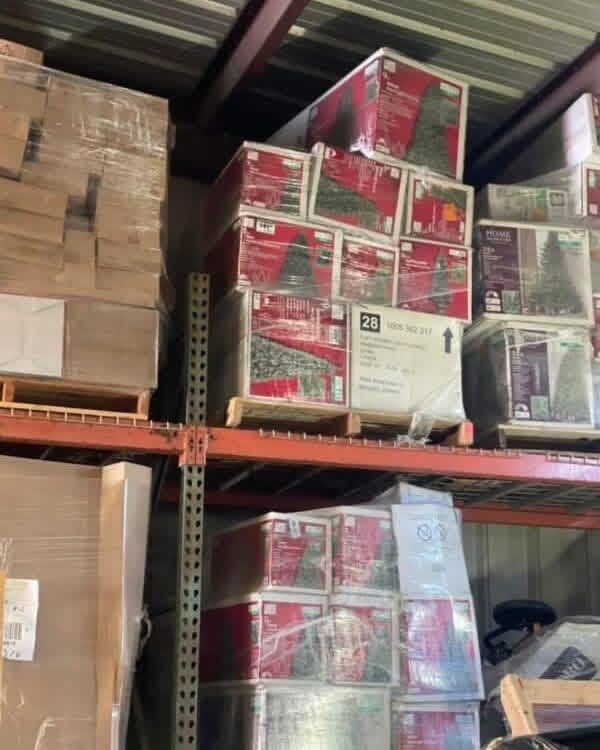 Christmas trees liquidation pallets