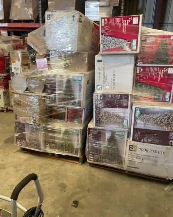 Christmas warehouse inventory