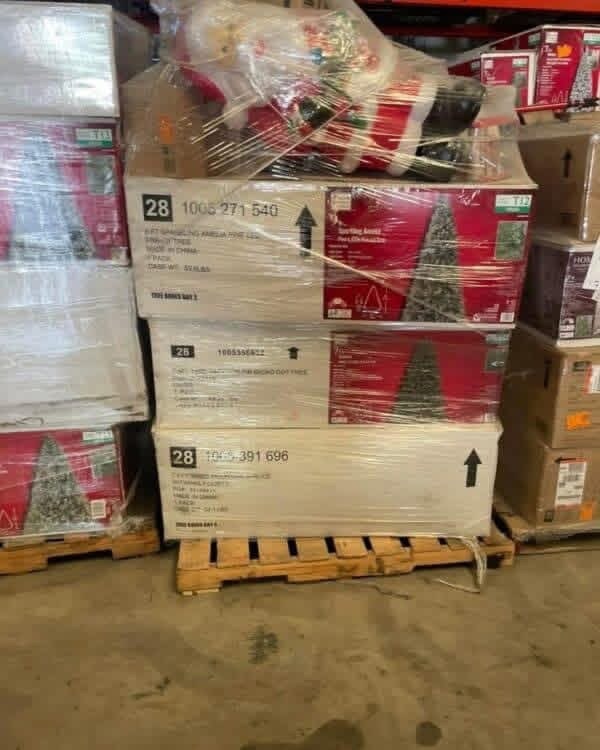 Christmas products pallets