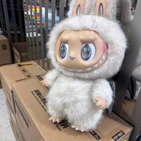 Labubu authentic toys liquidation pallets