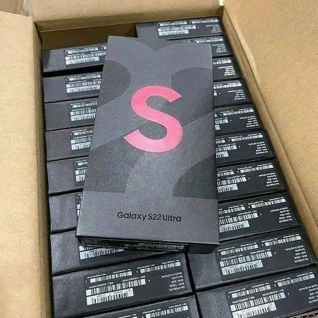 Samsung S22 Liquidation Pallets