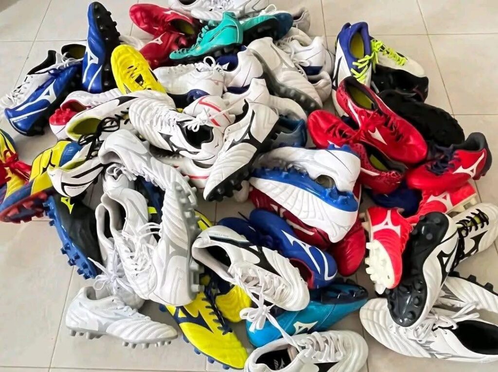 Football boots liquidation pallets