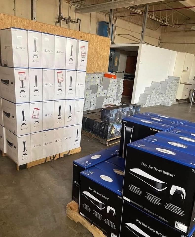 Gaming console liquidation pallets