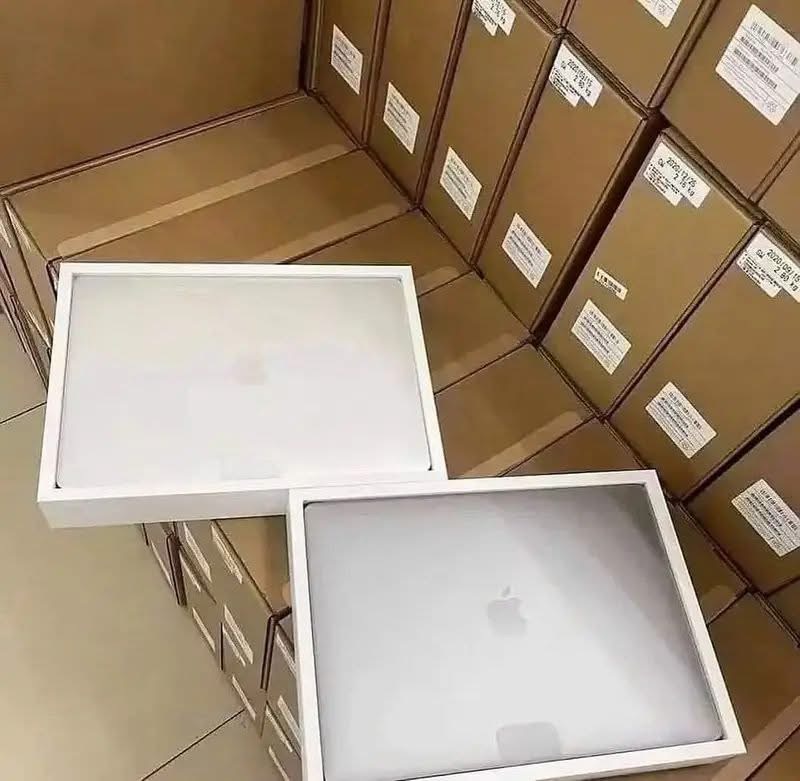 Wholesale Apple laptop inventory