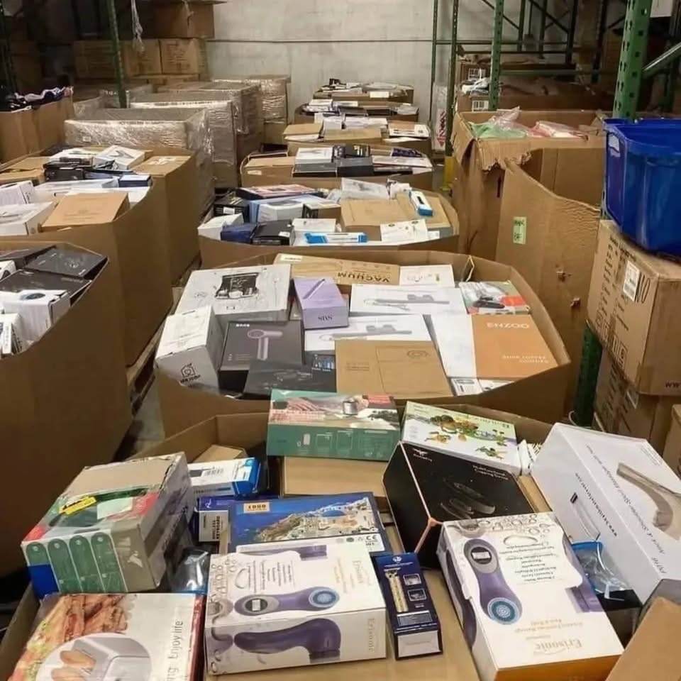 Mixed electronics liquidation pallets