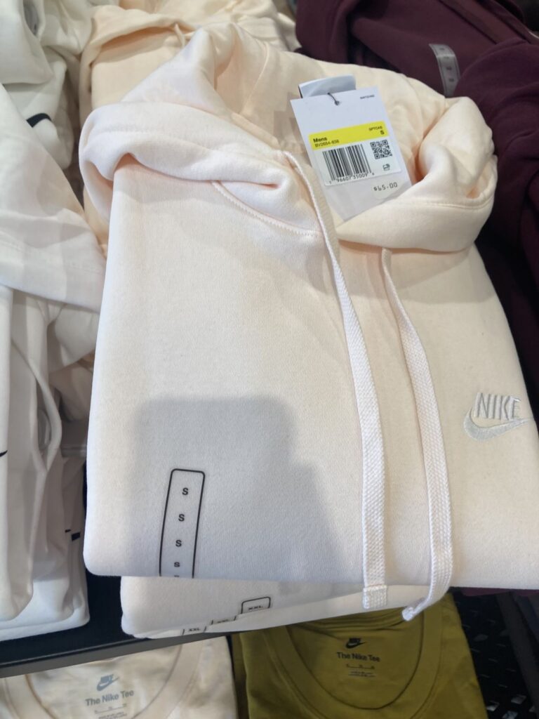Bulk hoodie inventory for retailers